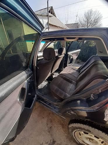 go park: Volkswagen Golf III, хэтчбек, черный цвет кузова. Основные — 9