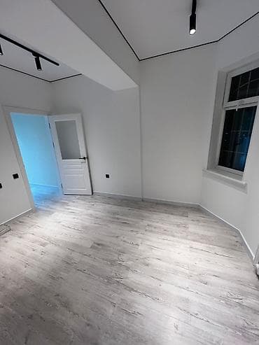 1 комната собственник: 1 комната, 41 м², 105 серия, 1 этаж, Евроремонт — 8