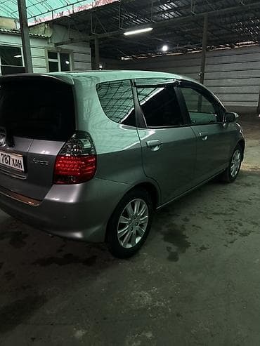 вукупка машина: Honda Jazz: 2004 г., 1.3 л, Автомат, Бензин, Хэтчбэк — 4