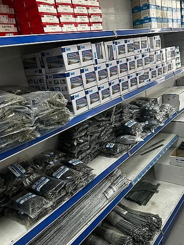 Крепёж и монтажные аксессуары для строительства и ремонта - Саморезы