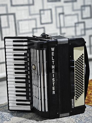 Велозапчасти: Аккордеон Weltmeister Consona в отличном состоянии профессиональный — 1