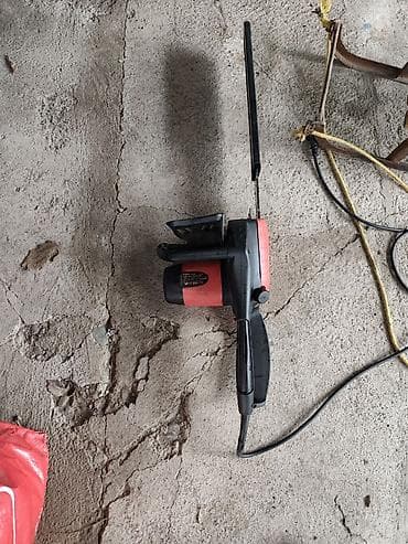 Канцтовары: Цепная электропила Б/у, От электросети, 1800 Вт — 1