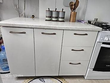 Продаю практичный и вместительный комплект мебели для кухни. Мебель lalafo.kg да Продаю практичный и вместительный комплект мебели для кухни. Мебель