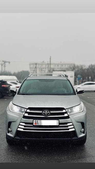 Toyota Highlander: 2016 г., 3.5 л, Типтроник, Бензин, Кроссовер at lalafo.kg Toyota Highlander: 2016 г., 3.5 л, Типтроник, Бензин, Кроссовер