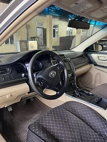 чехлы приус: Toyota Camry: 2016 г., 2.5 л, Автомат, Гибрид, Седан — 5