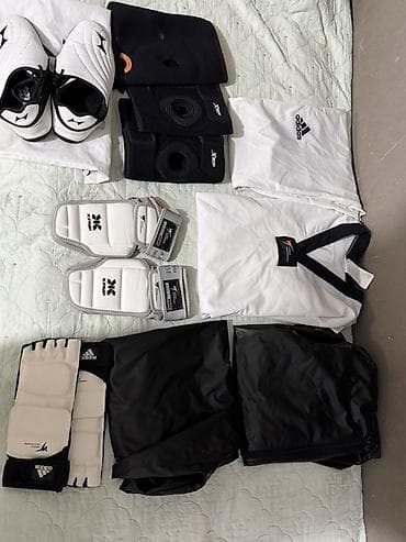 Добок Adidas(низ верх) олимпийский стандарт 180 см(для роста 170-175)