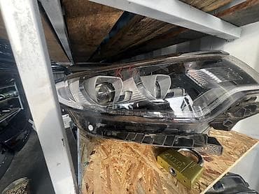 Автозапчасти: Передняя левая фара Volkswagen — 1