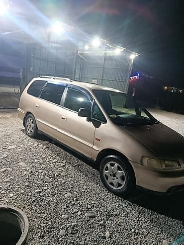 1999: Honda Shuttle: 1999 г., Автомат, Минивэн — 5