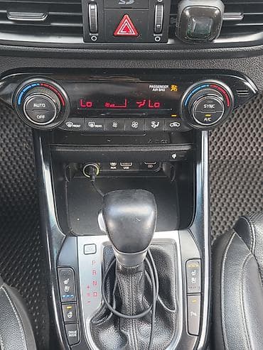 jac js6: Kia K3: 2018 г., 1.6 л, Вариатор, Бензин, Седан — 8