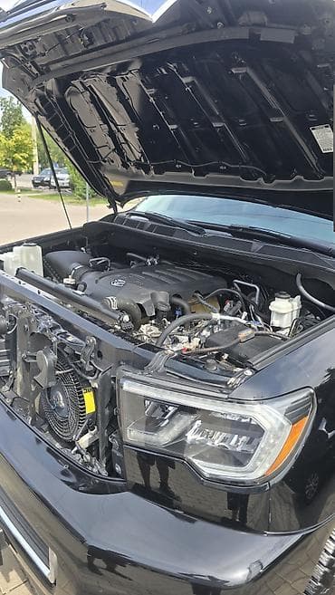 Продажа авто: Toyota Sequoia: 2019 г., Автомат, Внедорожник — 8