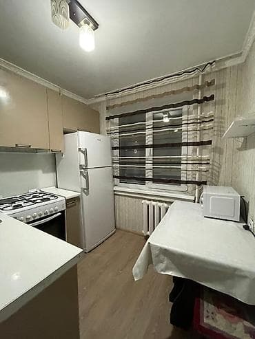 2 комнатную: 2 комнаты, 48 м², 104 серия, 3 этаж, Евроремонт — 4