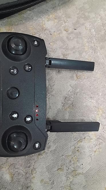 колонка блютуз маленькая: Складной квадрокоптер с пультом ДУ в комплекте Описание: - Компактный — 6