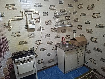 квартиры 3х комнатные: 1 комната, 37 м², 104 серия, 1 этаж, Косметический ремонт — 9