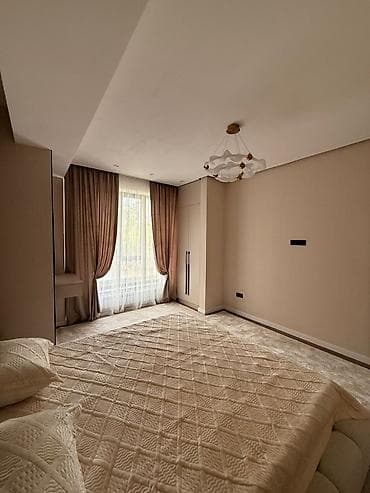 140000: 2 комнаты, 80 м², 11 мкр Элитка, 2 этаж — 3