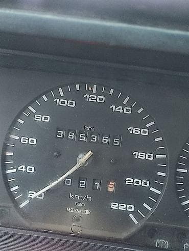 куда: Volkswagen Passat: 1992 г., Механика, Бензин, Универсал — 6