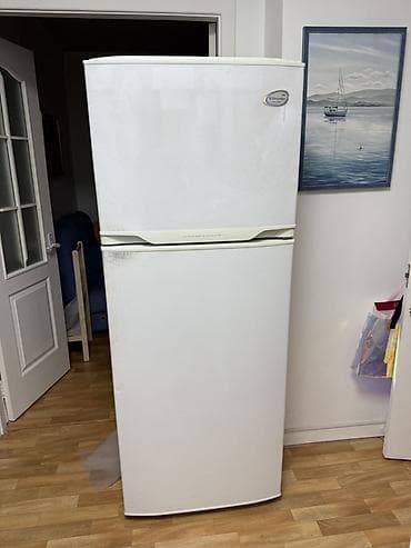 Холодильник Electrolux, Б/у, Двухкамерный — 1