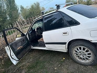 mazda kronos: Mazda 626: 1990 г., 2.2 л, Механика, Бензин, Седан — 6
