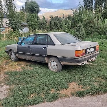 1980: Audi 100: 1989 г., 1.8 л, Механика, Бензин, Седан — 4