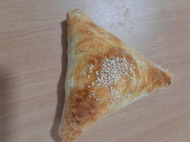 ищу работу самсышник: Требуется загатовщик на самсы. чистить лук, картошку, нарезка мясо, и — 1