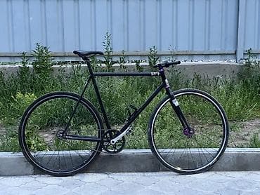 Фикс/синглспид велосипед на 700C - Рама: стальная, классическая