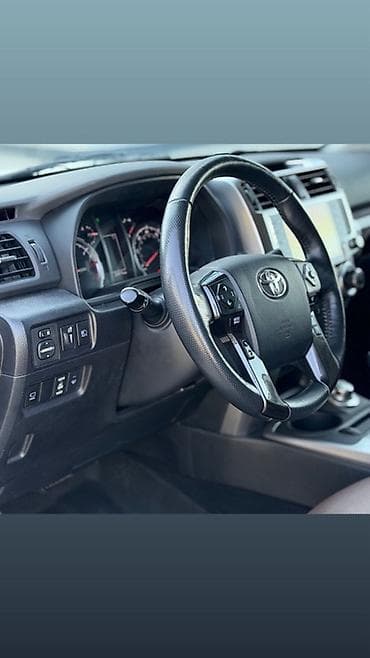 мото для путешествий: Toyota 4Runner: 2023 г., 4 л, Автомат, Бензин, Внедорожник — 8