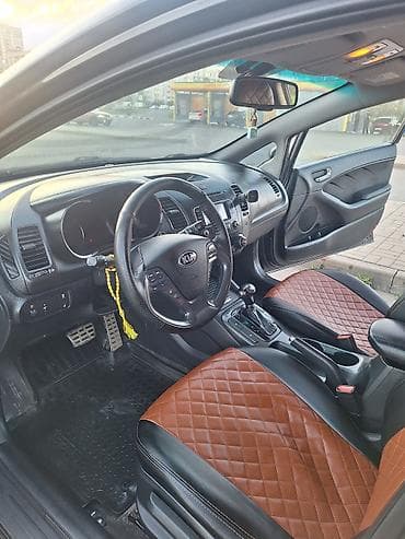 Kia Cerato: 2015 г., 2 л, Автомат, Седан — 3