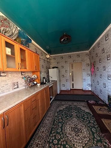 студия комната: Просторный дом с отделкой - Планировка: большая гостиная с оконным — 4