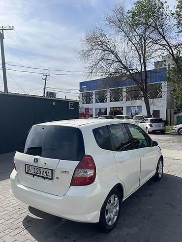 универса: Honda Fit: 2002 г., 1.3 л, Автомат, Бензин, Хэтчбэк — 1