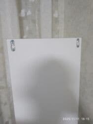 аквариум с тумбой: Зеркало с полочкой на стену . Высота 1метр. 10 см. Ширина 35 см. В — 5