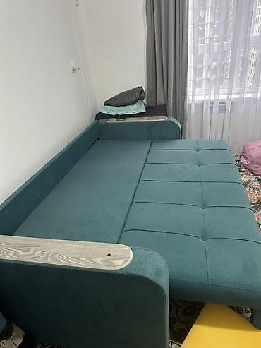 di store: Прямой диван, Б/у — 2