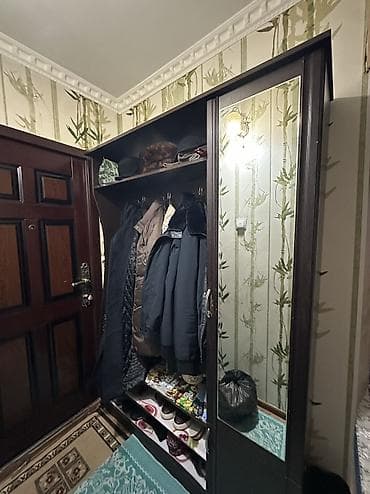 single bed: Диван прямой с место хранения . Состояние на фото Длина дивана 4 — 4