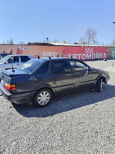 Транспорт: Volkswagen Passat: 1990 г., 1.8 л, Кол менен иштөөчү, Бензин, Седан — 7