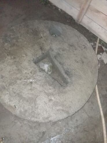 камот с зеркалом: Продаю крышку туалет — 1