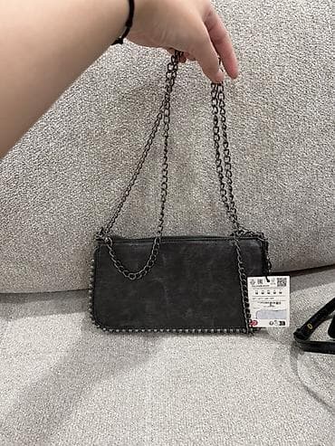 Клатчи: Сумка-клатч Pull&Bear на цепочке, черная - Формат: компактная — 1