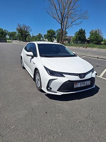 рестайлинг: Toyota Corolla: 2023 г., 1.8 л, Вариатор, Гибрид, Седан — 3
