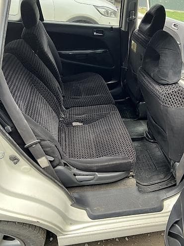 фара рф 1: Honda Stream: 2001 г., 2 л, Автомат, Бензин, Минивэн — 8