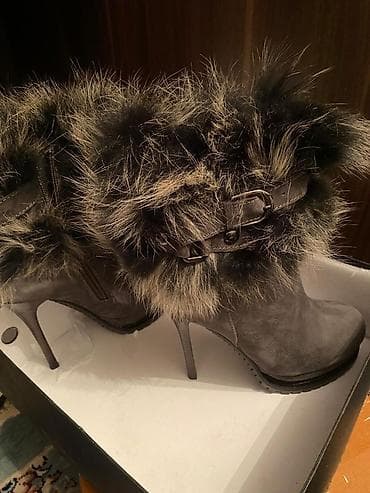 Женские зимние ботильоны на высоком тонком каблуке Носили пару раз