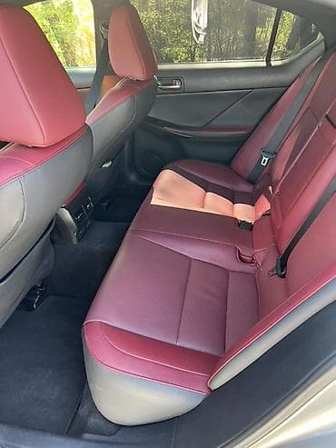 плавник: Lexus IS: 2022 г., Бензин, Седан — 5