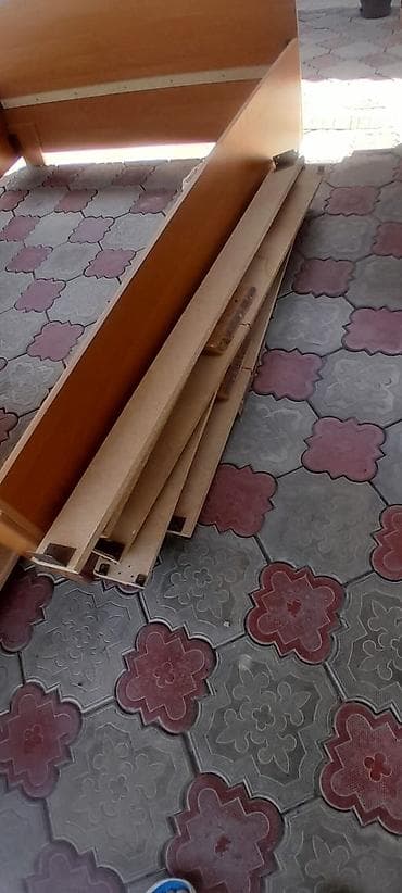 bunk bed: Деревянная кровать с выдвижными ящиками для хранения. - Материал: ЛДСП — 4