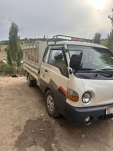 Hyundai Porter (H-100) — компактный бортовой грузовик. Основные — 1