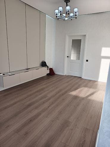 в асанбае: 🏡 Срочно продаётся 2-комнатная квартира 🔥 📍 Адрес: ул. Анкара 1/13 📍 — 6