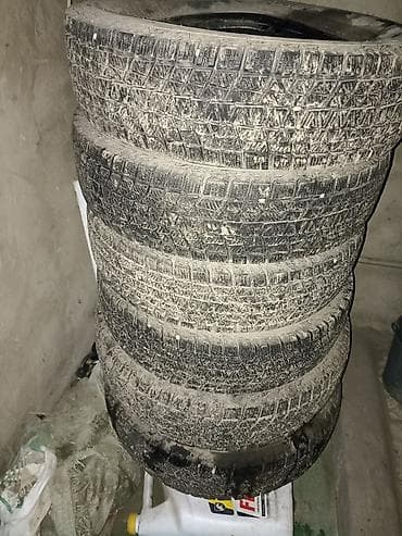 Шины: Комплект зимних шин (6 шт.) - Размер: 165R13C 195/15/70с 104/102 - — 2