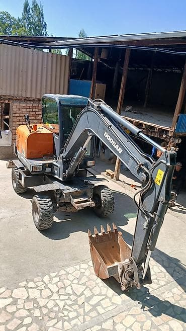 Экскаватор, Doosan, Дөңгөлөктүү — 1