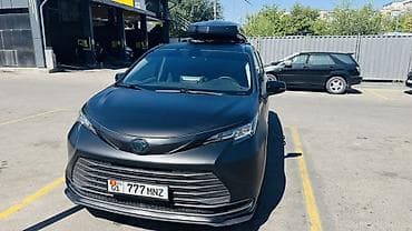 prius plus: Toyota Sienna: 2021 г., Гибрид, Минивэн — 1