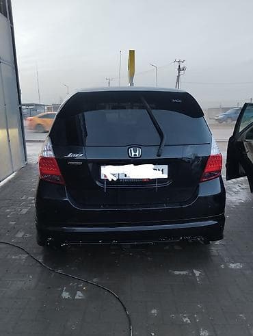 карызга машина алам: Honda Jazz: 2008 г., 1.3 л, Автомат, Бензин, Хетчбек — 5