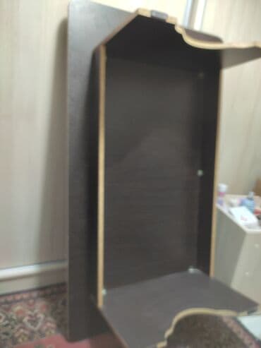 купить складной стол на кухню: 3 одинаковые нац столы, размер 1.4*0.8*04 — 4