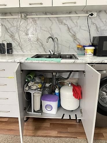 газовое: Кухонный гарнитур, Б/у, цвет - Белый, ДСП, Самовывоз — 4