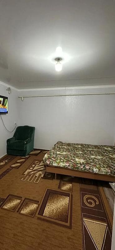 Аренда домов: 68 м², 4 комнаты, Забор, огорожен — 4