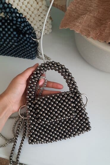 бисер работа на дому: Сумочки из бусин 🩰 — 2