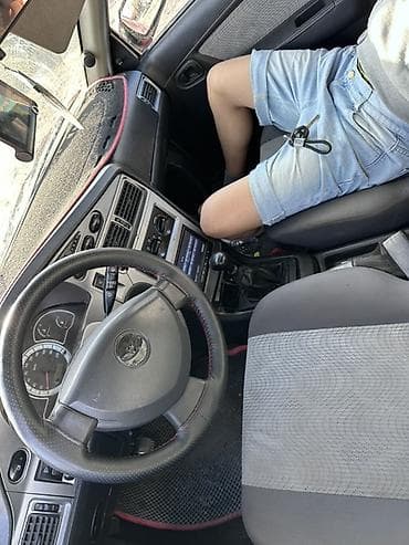 унаа тетиктери: Daewoo Nexia: 2008 г., 1.5 л, Кол менен иштөөчү, Бензин, Седан — 3